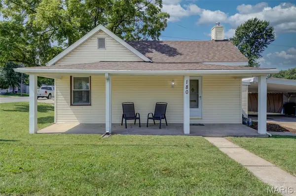 180 Harrison Street, Florissant, MO 63031