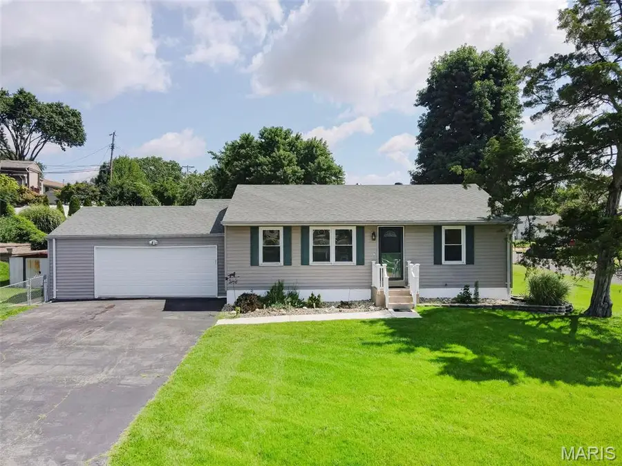10304 Musick Avenue, Saint Louis, MO 63123 - #3