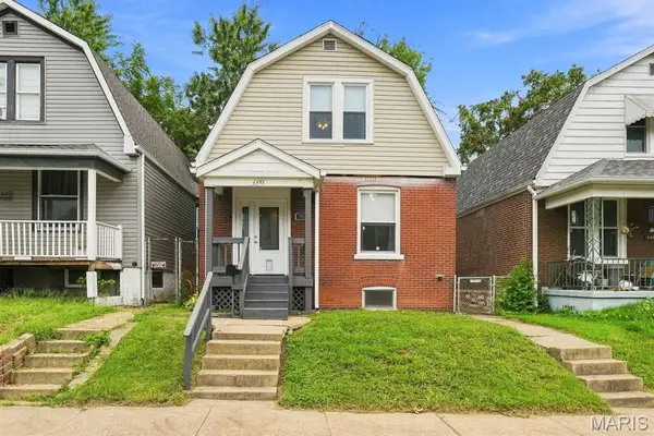 4453 Wilcox Avenue, St Louis, MO 63116