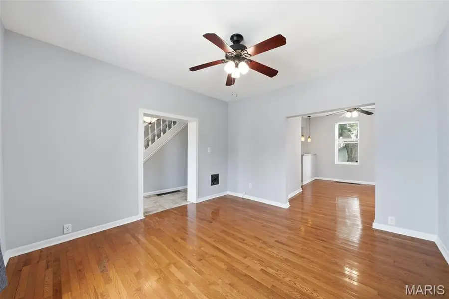 4453 Wilcox Avenue, Saint Louis, MO 63116 - #3