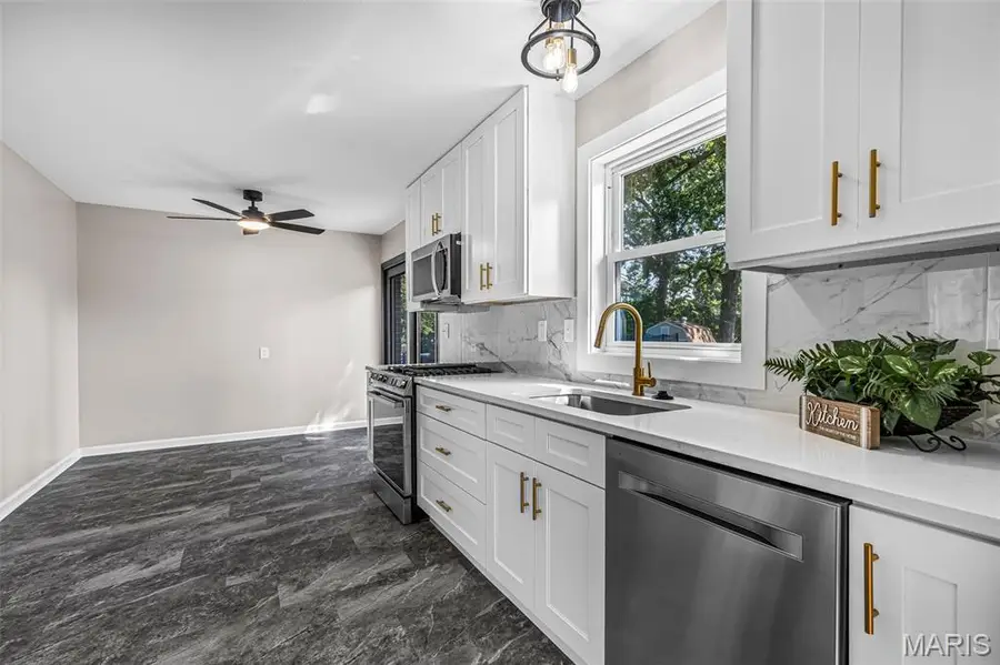 9200 Papoose Drive, Saint Louis, MO 63123 - #3