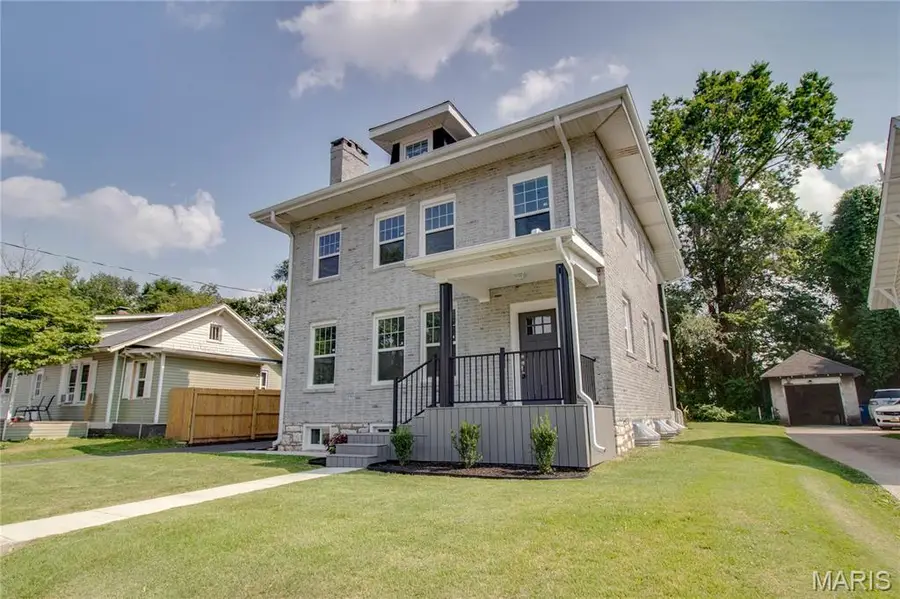 2619 Hillcrest Avenue, Alton, IL 62002 - #2
