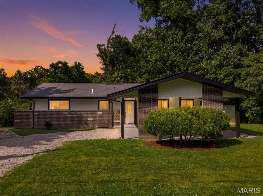330 Hillwood Drive, Belleville, IL 62223 - #2