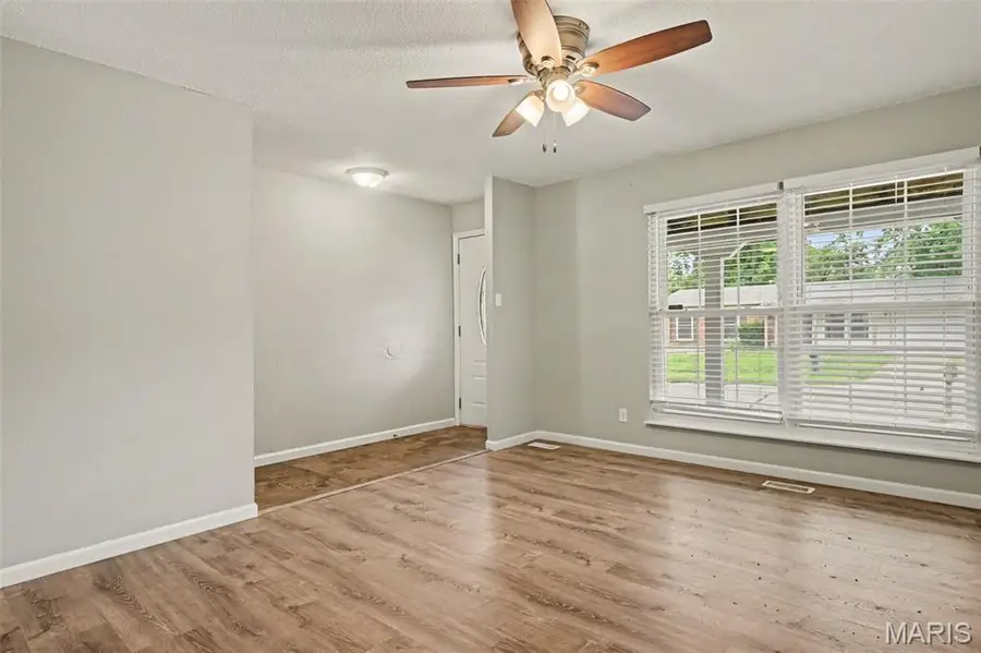 11748 Vizcuya Court, Florissant, MO 63033 - #2