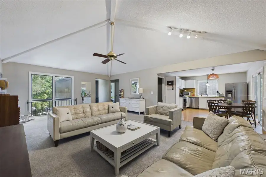 965 Beacon Woods Court, Ballwin, MO 63021 - #2