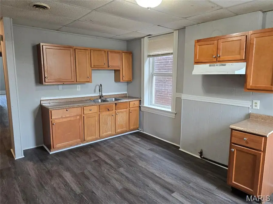 548 Eiler Street, Saint Louis, MO 63111 - #3