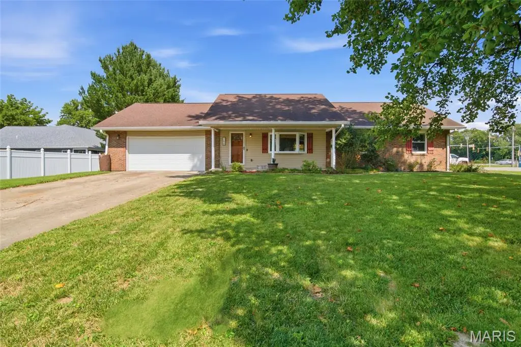 102 Irene Drive, Saint Jacob, IL 62281 - #1