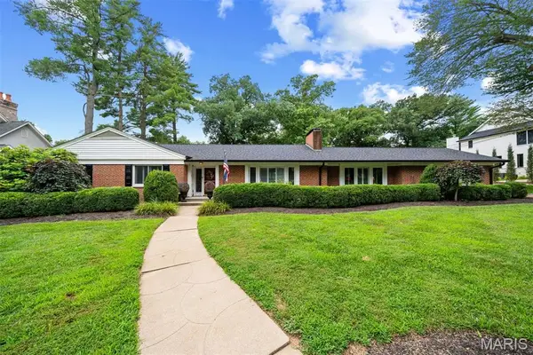 50 Woodcrest Drive, Ladue, MO 63124