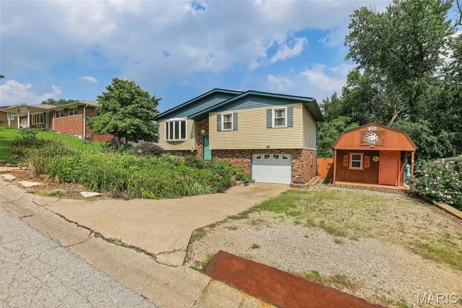 4915 Hill Drive, Godfrey, IL 62035 - #3