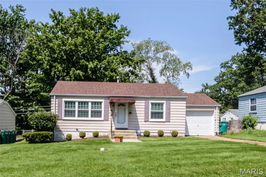 10167 Jepson Drive, Bellefontaine Neighbors, MO 63137 - #1