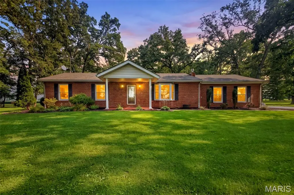 8861 Gilmore Lake Road, Columbia, IL 62236 - #1