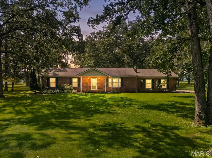 8861 Gilmore Lake Road, Columbia, IL 62236 - #2
