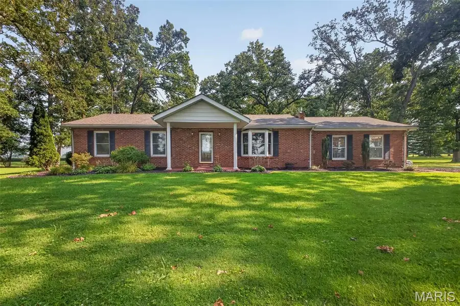 8861 Gilmore Lake Road, Columbia, IL 62236 - #3