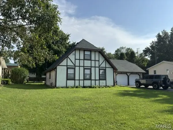 818 Webster Street, Nokomis, IL 62075