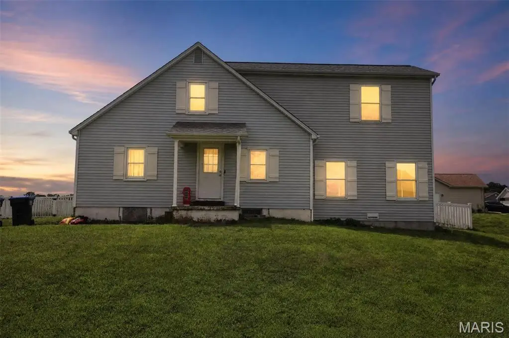 904 Sheridan Lane, Waterloo, IL 62298 - #1