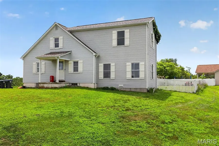 904 Sheridan Lane, Waterloo, IL 62298 - #2