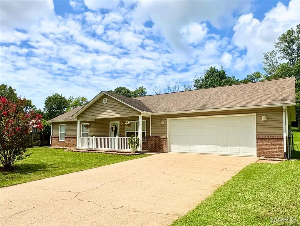 823 W Rodney Drive, Cape Girardeau, MO 63701 - #1