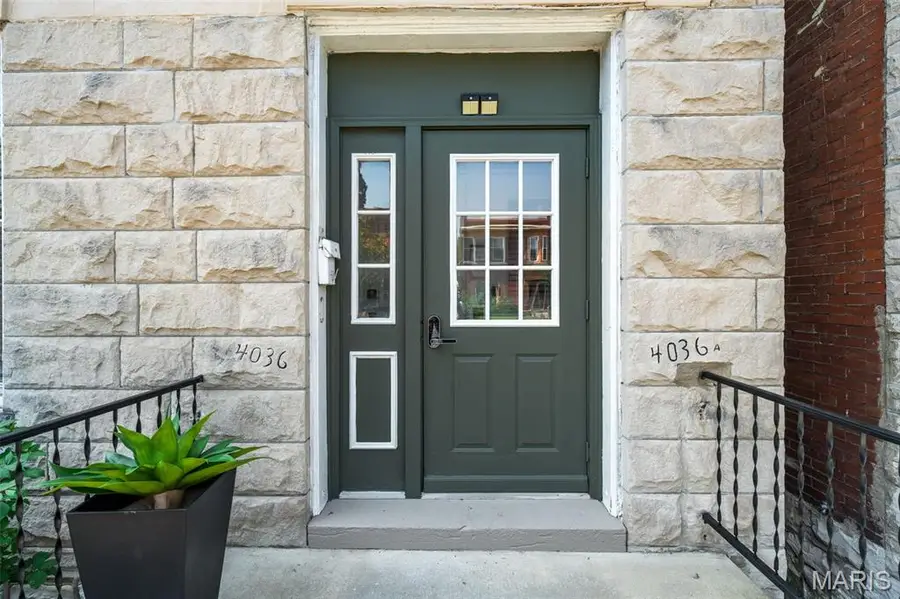 4036 Flad Avenue, Saint Louis, MO 63110 - #2