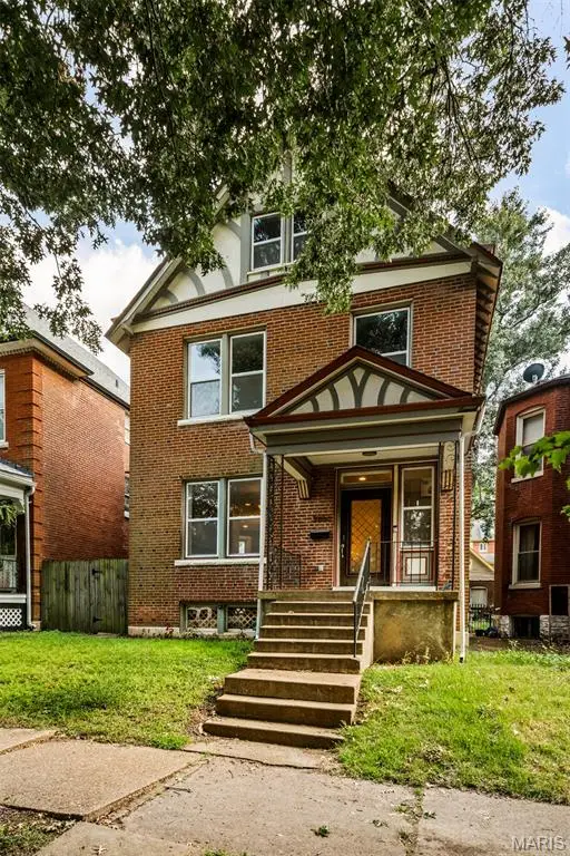 3662 Humphrey Street, Saint Louis, MO 63116 - #3