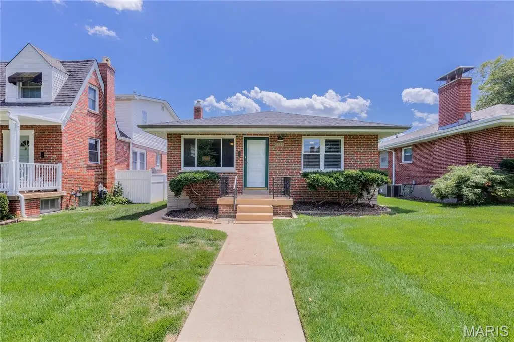 6558 Oleatha Avenue, Saint Louis, MO 63139 - #1