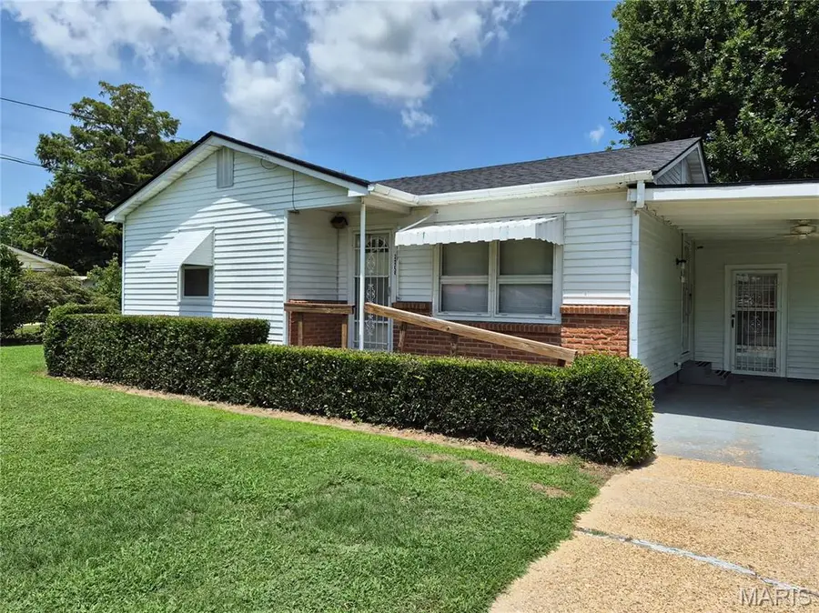 2208 South Avenue, Kennett, MO 63857 - #2