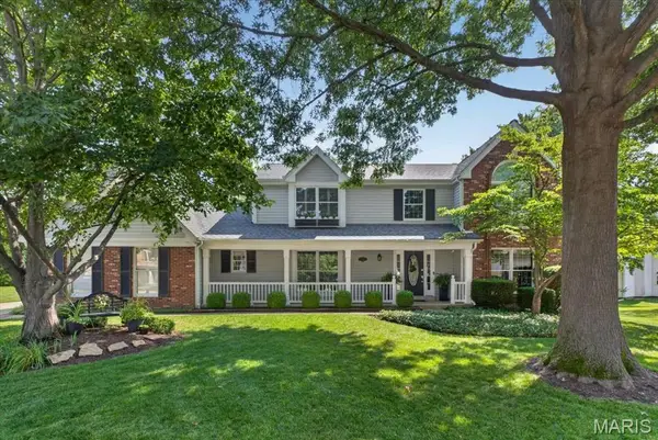 15673 Coventry Farm Drive, Chesterfield, MO 63017