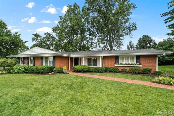 418 Monaco Drive, Warson Woods, MO 63122