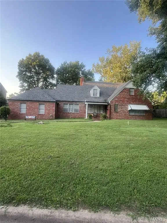 7355 Winchester Drive, Pasadena Hills, MO 63121 - #1