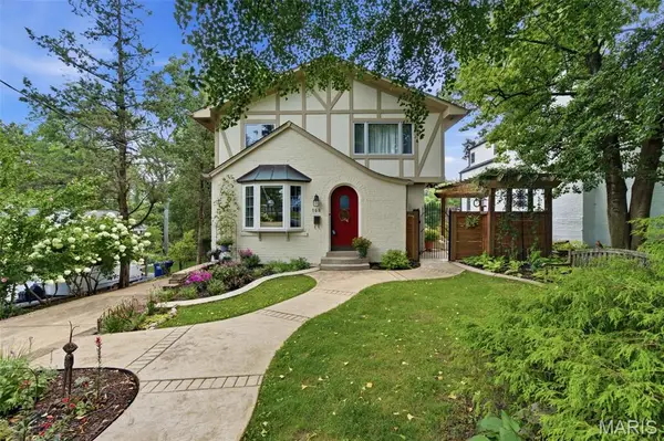 108 S Brent Avenue, St Louis, MO 63122