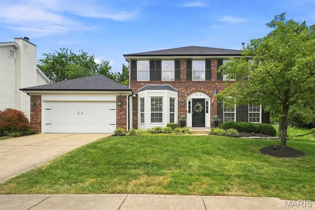 914 Oakmoor Drive, Fenton, MO 63026 - #1