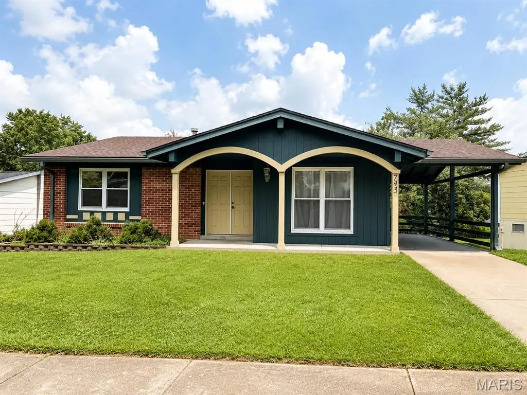 745 Woodrun Drive, Ballwin, MO 63021 - #1