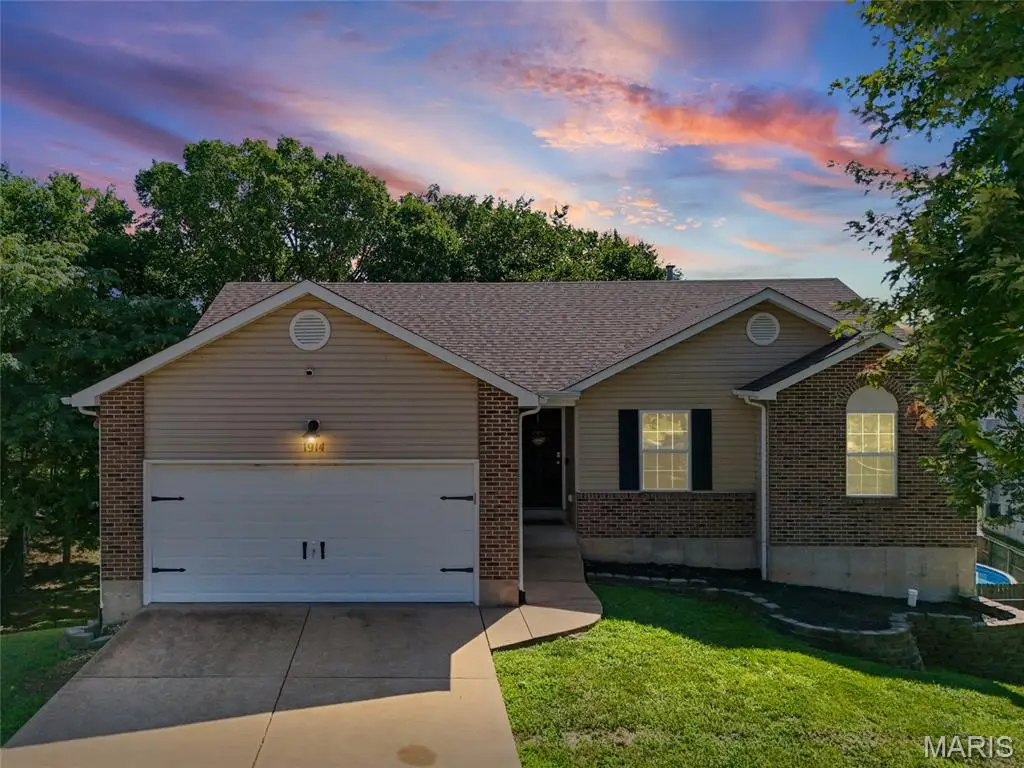 1914 Mckinley Range, Festus, MO 63028 - #1