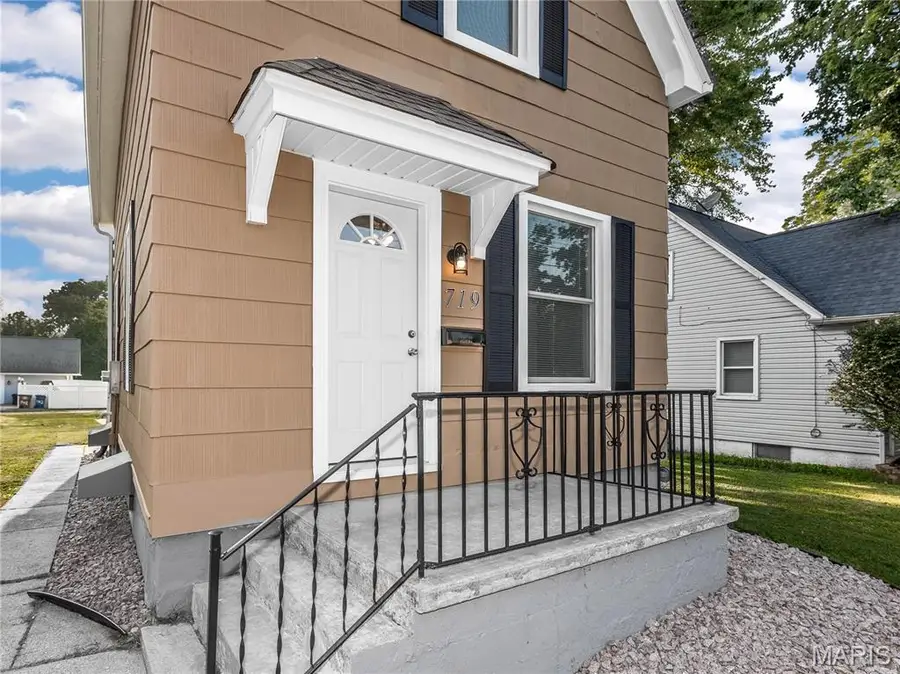 719 Summit Avenue, Collinsville, IL 62234 - #2