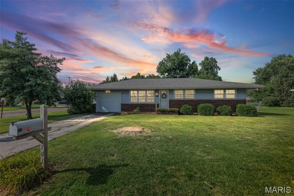 701 E Bethalto Boulevard, Bethalto, IL 62010 - #1