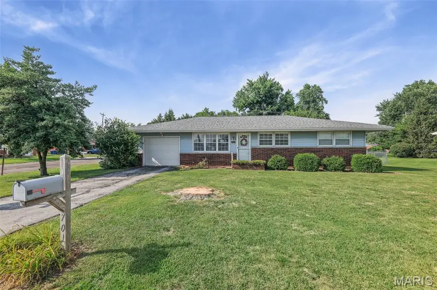 701 E Bethalto Boulevard, Bethalto, IL 62010 - #2