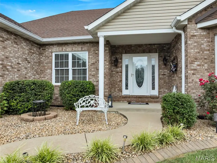 401 Briarcliff Drive, Waterloo, IL 62298 - #3