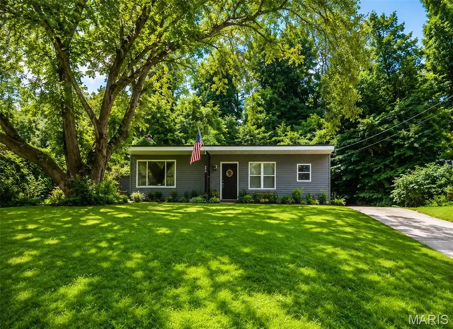 304 Walnut Drive, Collinsville, IL 62234 - #2