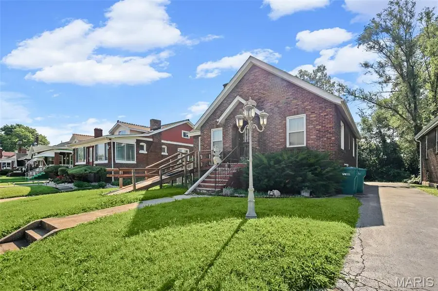 734 Vogel Place, East Saint Louis, IL 62205 - #3