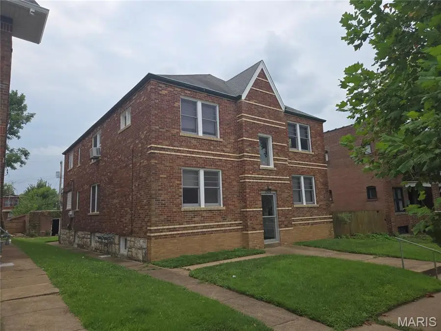 5428 Rhodes Avenue, Saint Louis, MO 63109 - #2
