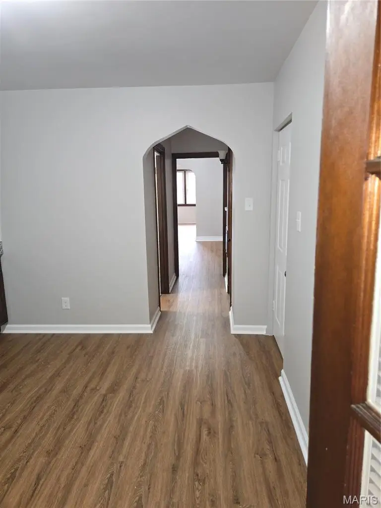 5428 Rhodes Avenue, Saint Louis, MO 63109 - #3