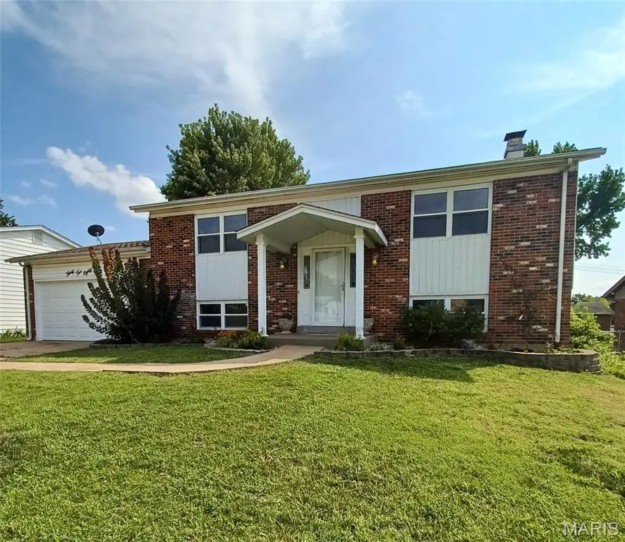 3285 Gwengreen Drive, Bridgeton, MO 63044 - #1
