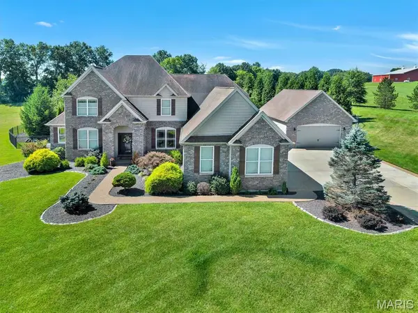 11090 Stonebridge Lane, Wentzville, MO 63385