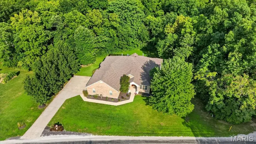6120 Old Baum Church Road, Waterloo, IL 62298 - #2
