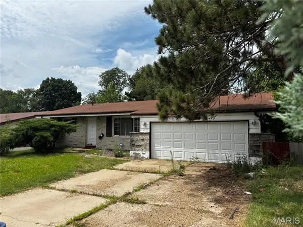 11153 Landseer Drive, St Louis, MO 63136