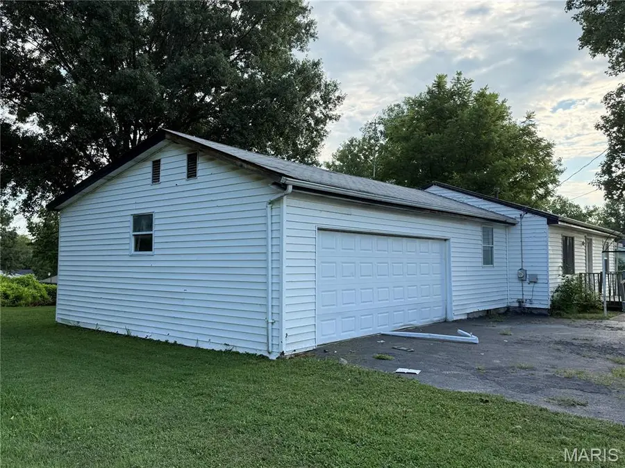 4105 Faredale Lane, Saint Charles, MO 63304 - #3