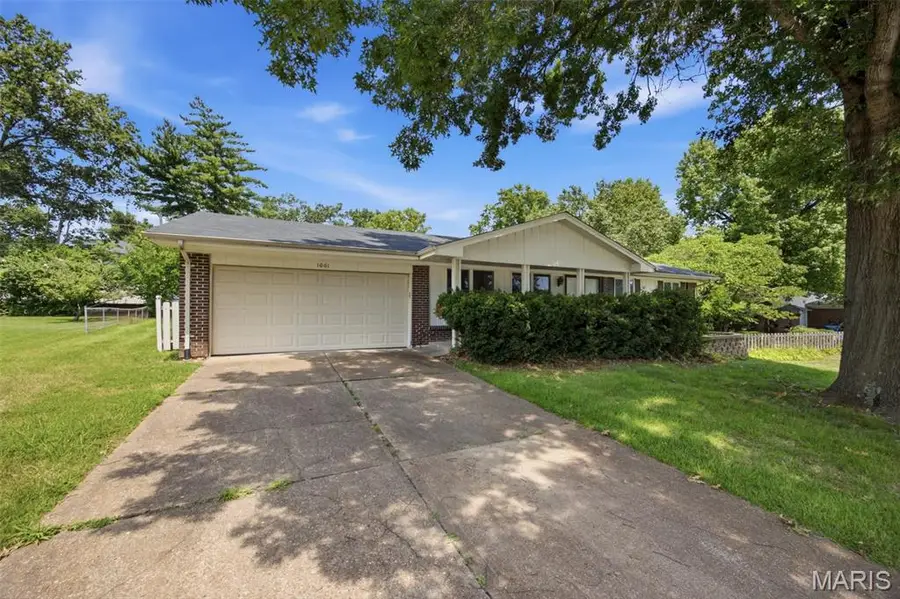 1001 Bridgeport Drive, Ellisville, MO 63011 - #2