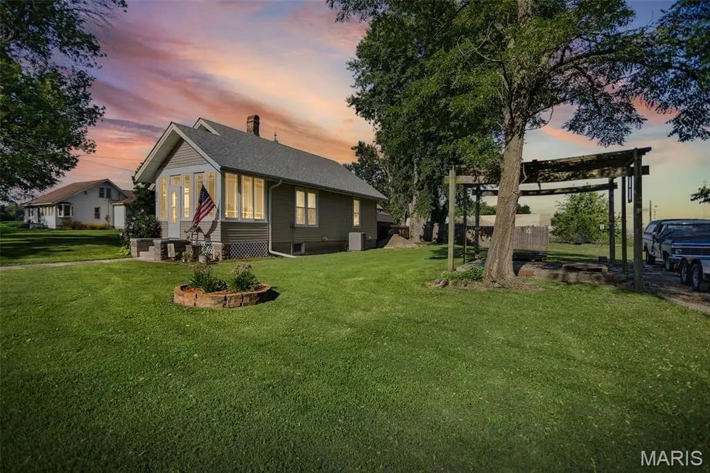 906 N Main Street, White Hall, IL 62092 - #1