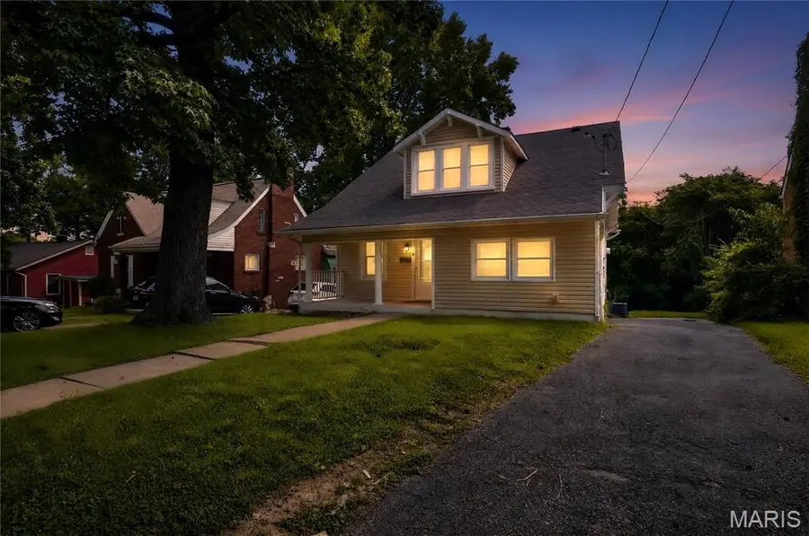 16 Miller Place, Saint Louis, MO 63135 - #3