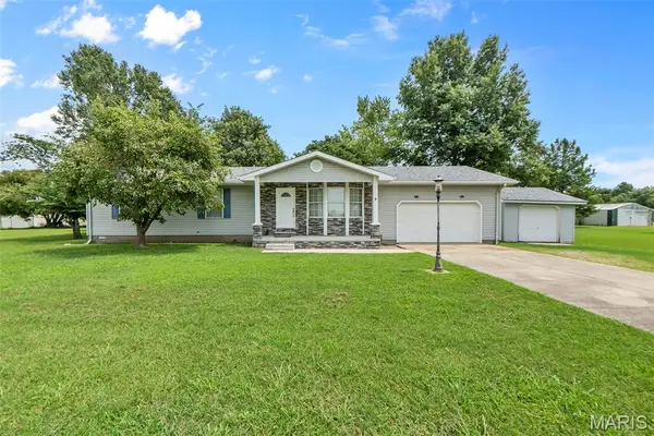 8 Elizabeth Road, Sikeston, MO 63801