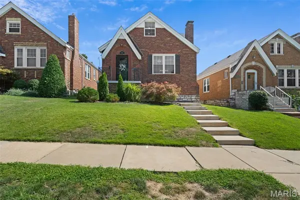 5444 Tholozan Avenue, St Louis, MO 63109